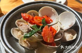 Steamed Clams in Wine