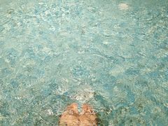 -涨巢·潮玩水疗局