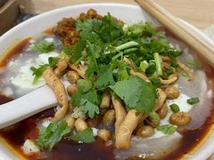 特色牛肉豆腐脑-晓友烧麦(光华村店)