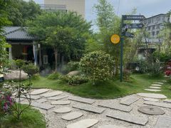 -湘力力小院·鱼汤泡饭(枫林路店)