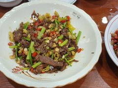 -湖南人家湘菜馆(镇江路店)