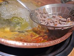 -洱火云南酸菜牛肉火锅(石景山当代商城店)