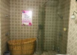 -周怡玲美容美体SPA