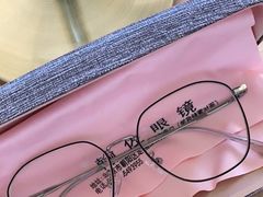 -翰佐蔡司小乐圆·依视路星趣控·暴龙眼镜折扣店