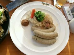-LENBACH兰巴赫西餐啤酒坊(大连星海广场店)