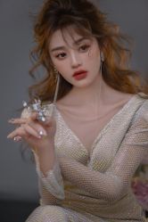 -艾米丽婚纱礼服