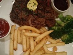 -WOLFGANG PUCK KITCHEN & BAR(迪士尼小镇店)