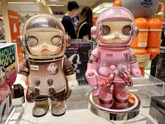 -泡泡玛特POPMART(蓝色港湾店)