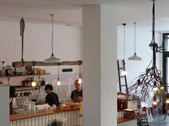 大堂-MAISON门前杂货店