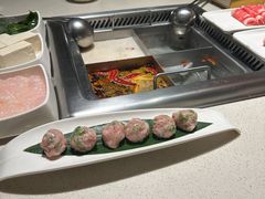 -海底捞火锅鲜切牛肉主题店(长寿路店)