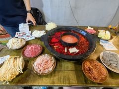 -黄潇洒老火锅(九眼桥宏济巷店)