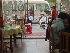 -始于2011柳周农家菜沙田柚美食店(东大街店)