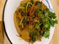 辣妹子拌拉皮-老江南春·中国龙菜(衡山路店)