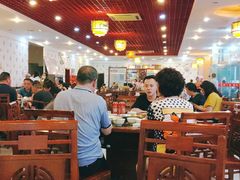 大堂-九尺赵老四鲜鹅肠火锅