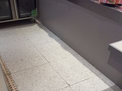 -龍歌自助小火锅(市南金茂湾店)