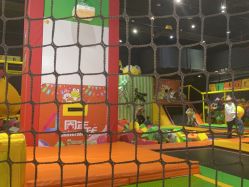 -蹦蹦跳跳(新奥购物中心店)