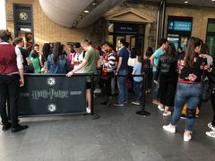 -九又四分之三站台哈利波特商店