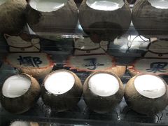 -椰爺爺·椰子冻砵仔糕