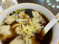 -笑来喜馄饨小笼工坊(通扬路店)