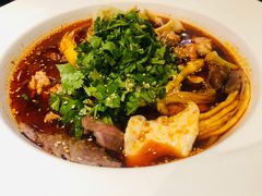 -成都你六姐·牛肉冒菜(城市集市合生汇店)