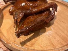 沙田乳鸽-唐宫小聚(新港中心店)