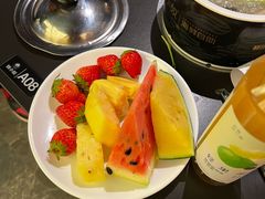 -钱小奴海鲜自助黑金店(杭州滨江龙湖店)
