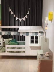 -奈尔宝家庭中心·亲子餐厅(华采天地店)