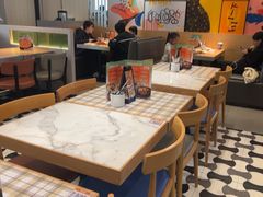 -菲滋意式餐厅(临海银泰店)