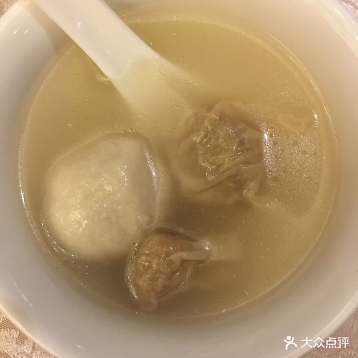 鱼丸肉燕汤