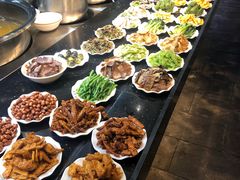 -八一路好吃街(雨田商务大厦店)