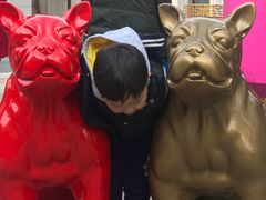 -奕欧来上海购物村停车场