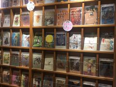 -猫的天空之城概念书店(杭州南宋御街店)