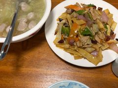 -老街坊餐吧