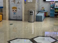 -茂菊口腔连锁(浦东南路店)