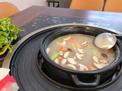 -牛羊鲜汤锅(塔公镇菜市场店)