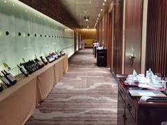 -粤尚腾香居中餐厅(首都机场希尔顿店)