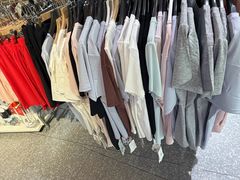 -YONEX苗江运动城(源深店)