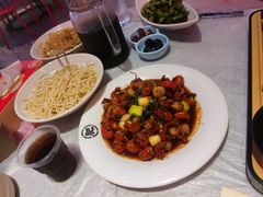 -肥肥虾庄·金牌油焖大虾(首义路店)