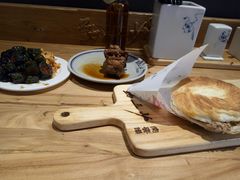 -勤三少肉夹馍(西北路店)
