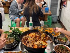 -鸿顺老铁锅美蛙鱼府(解放碑店)