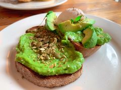 牛油果吐司-Egg•Allday Brunch(襄阳北路店)