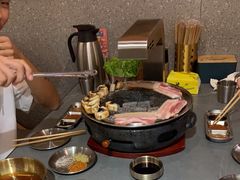 -围炉肉舍•炭烤活鳗•丹东海鲜烤肉(步行街店)