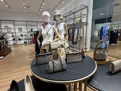 -杉杉奥特莱斯广场(哈尔滨店)