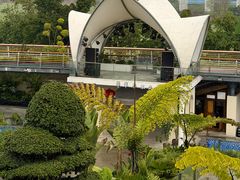 -茅草房·河畔园林火锅