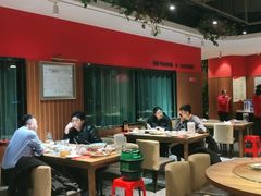 大堂-永红源啤酒·烧烤·海鲜·大排档(青特城店)