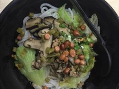 -龙记桂林米粉(财满街店)