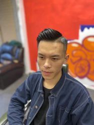 -15C7 男士理发馆 烫染专业店