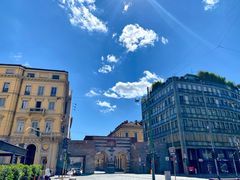 -文艺复兴百货(米兰大教堂广场店)