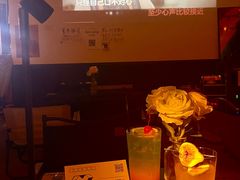 -Mx.cocktail bar