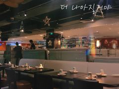 大堂-大头虾越式风味餐厅(光明广场店)